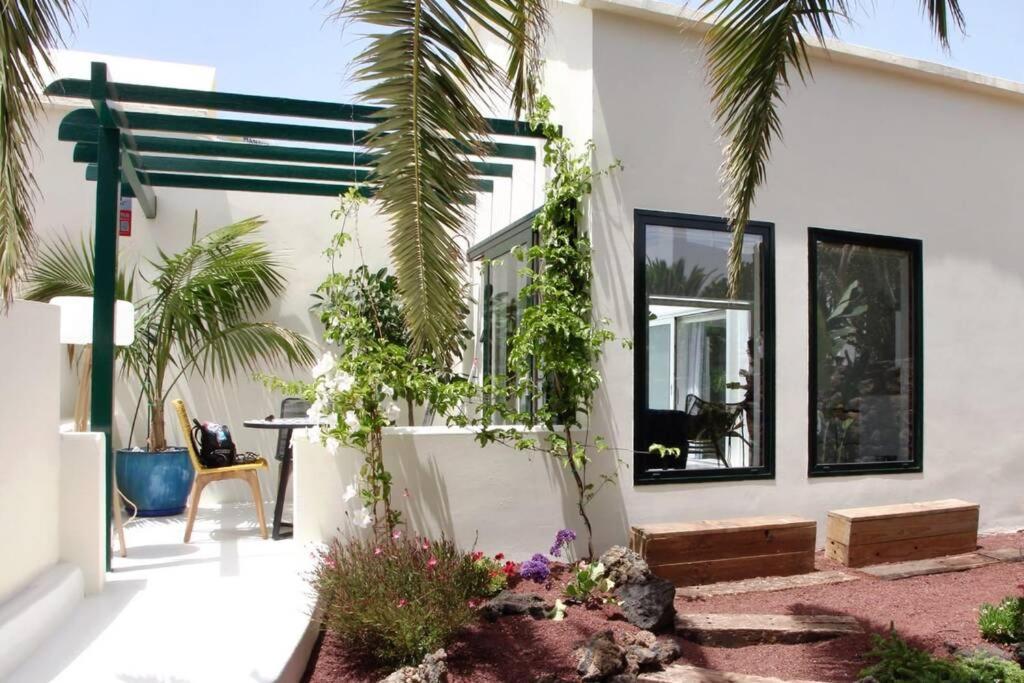 Вілла Unique, Stylish & Calm El Estanque By The Sea, Adults Only Коста-Тегісе Екстер'єр фото